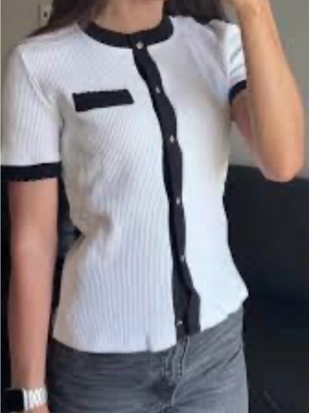 Zara sz m White Short-Sleeve Button-Front Top with Black Trim - Picture 2 of 5